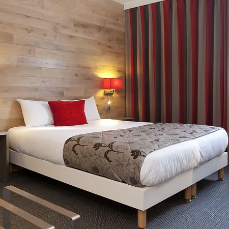 Hotel Maison Turenne 4*