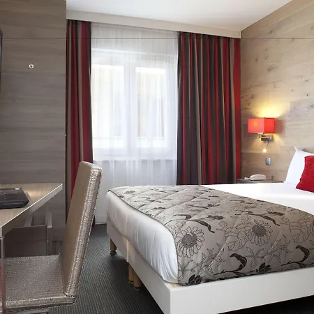 Maison Turenne Hotel 4*