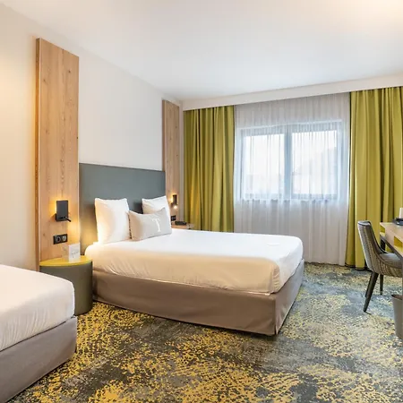 Maison Turenne ホテル 4*
