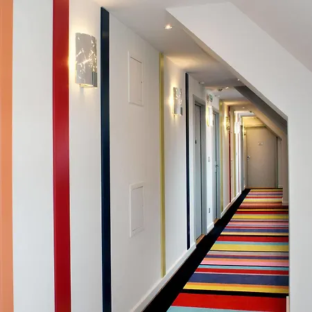 Maison Turenne 3*